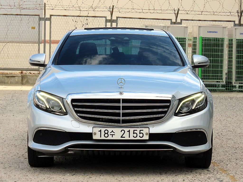 Mercedes-Benz E-Class E220d 4Maetik Exclusive