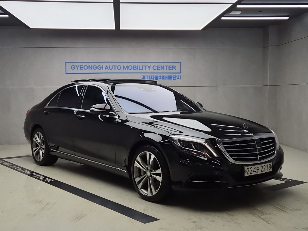 Mercedes-Benz S-Class S500L 4Maetik