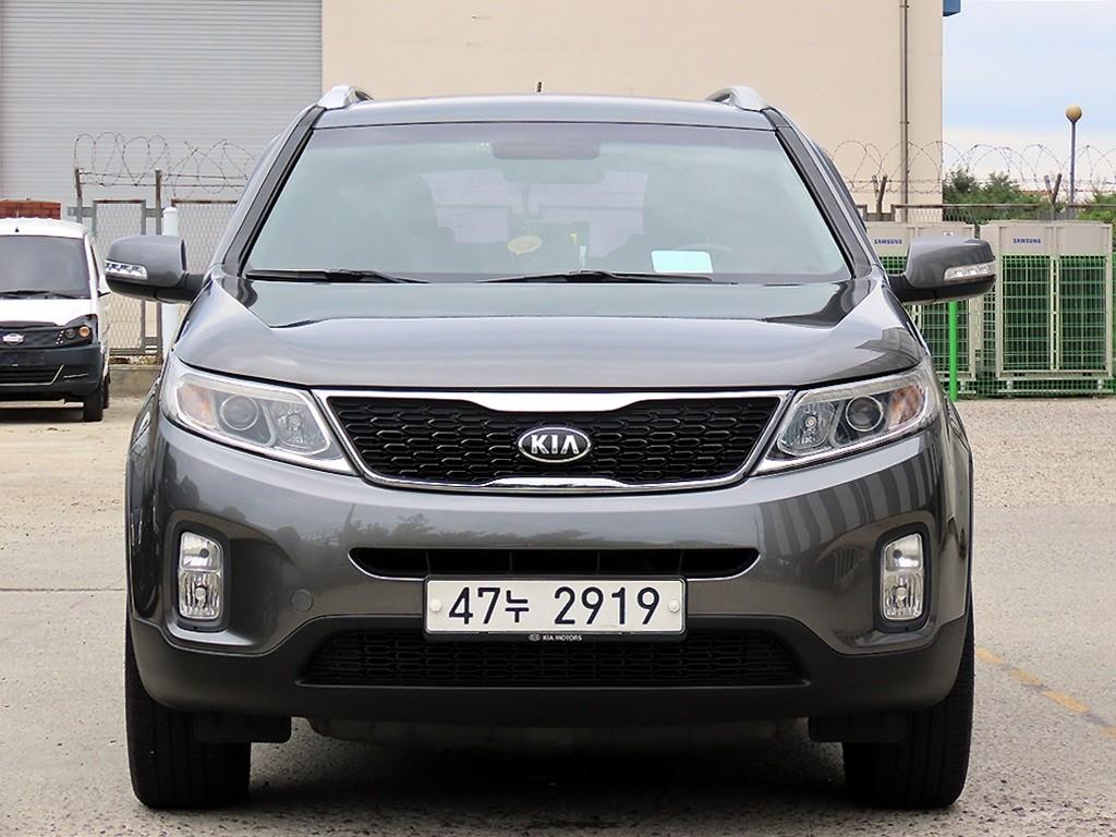 Kia Sorento R R2.0 2WD Trendy