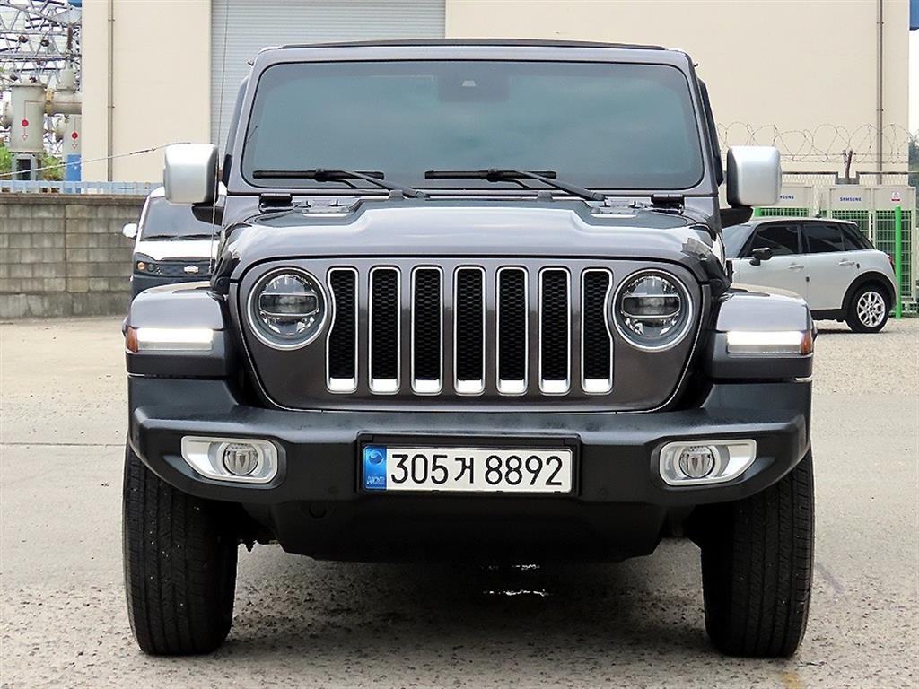 Jeep Wrangler 2.0 Overland 4DR Power