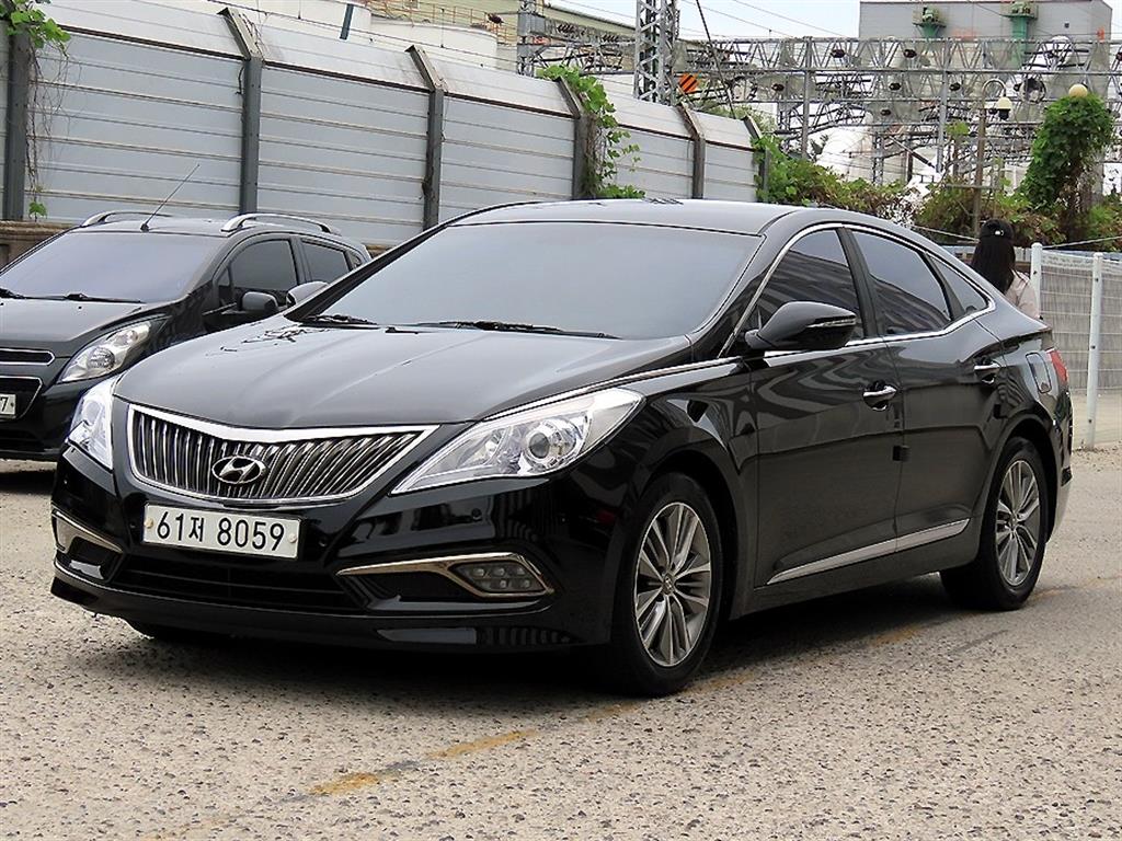 Hyundai Grandeur HG 240 Modern