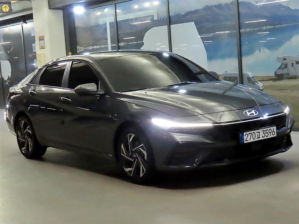 Hyundai Avante 1.6 HEV Inspiration
