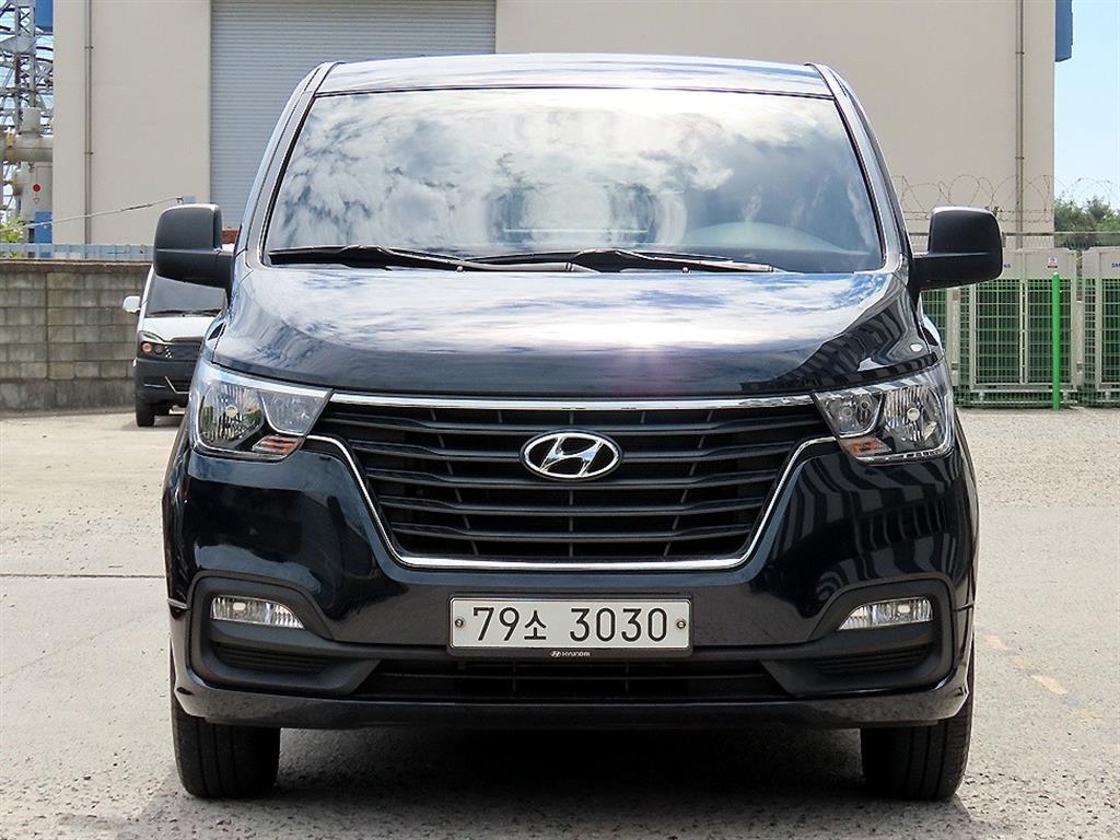 현대 Grand Starex 12 seats Modern