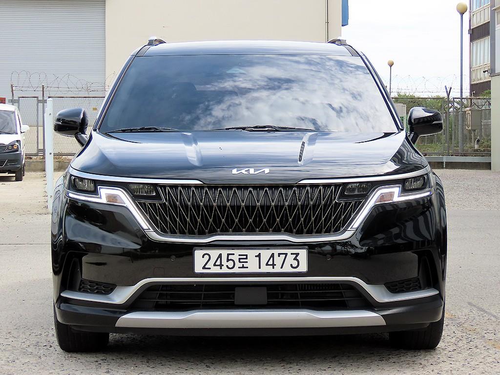 Kia Carnival 9 seats Prestige