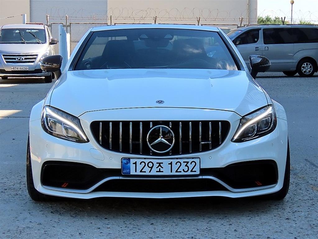 Mercedes-Benz C-Class C63 AMG Kabeuriolre
