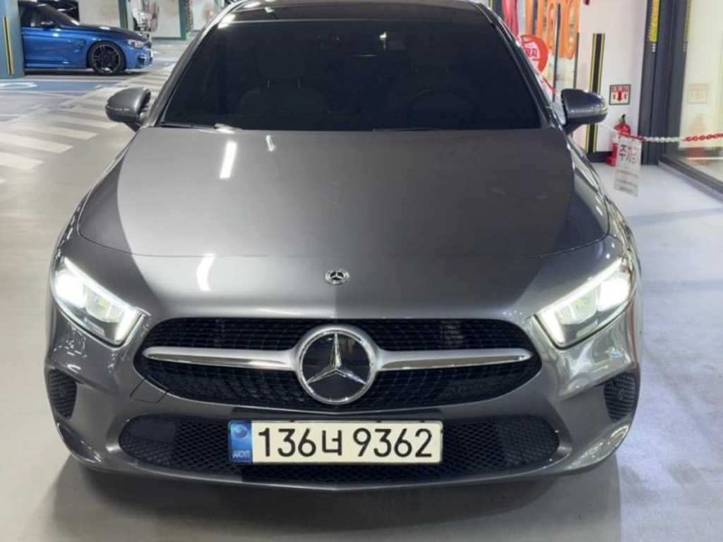 Mercedes-Benz A-Class A220