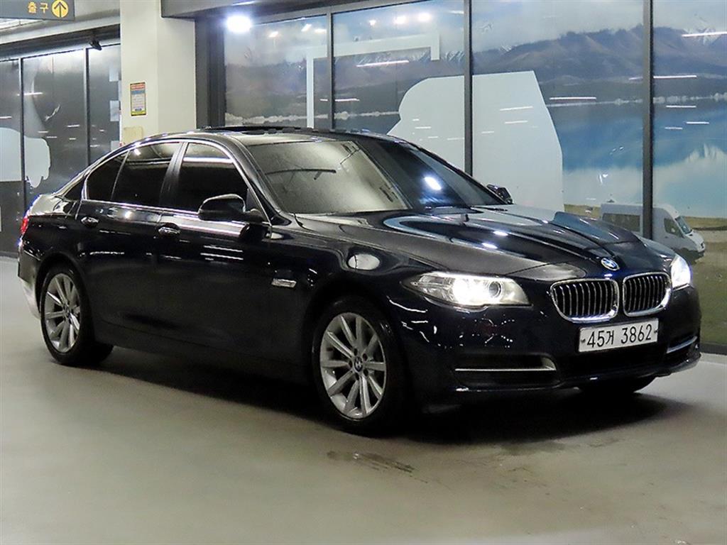 BMW 5 Series 528i