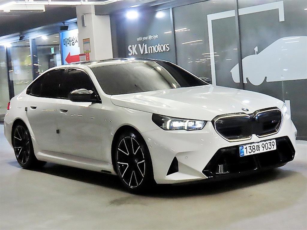 BMW M5 PHEV