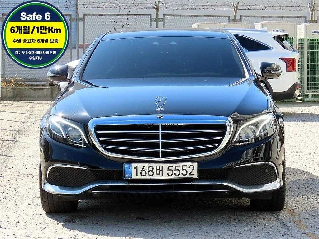 Mercedes-Benz E-Class E220d 4Maetik Exclusive