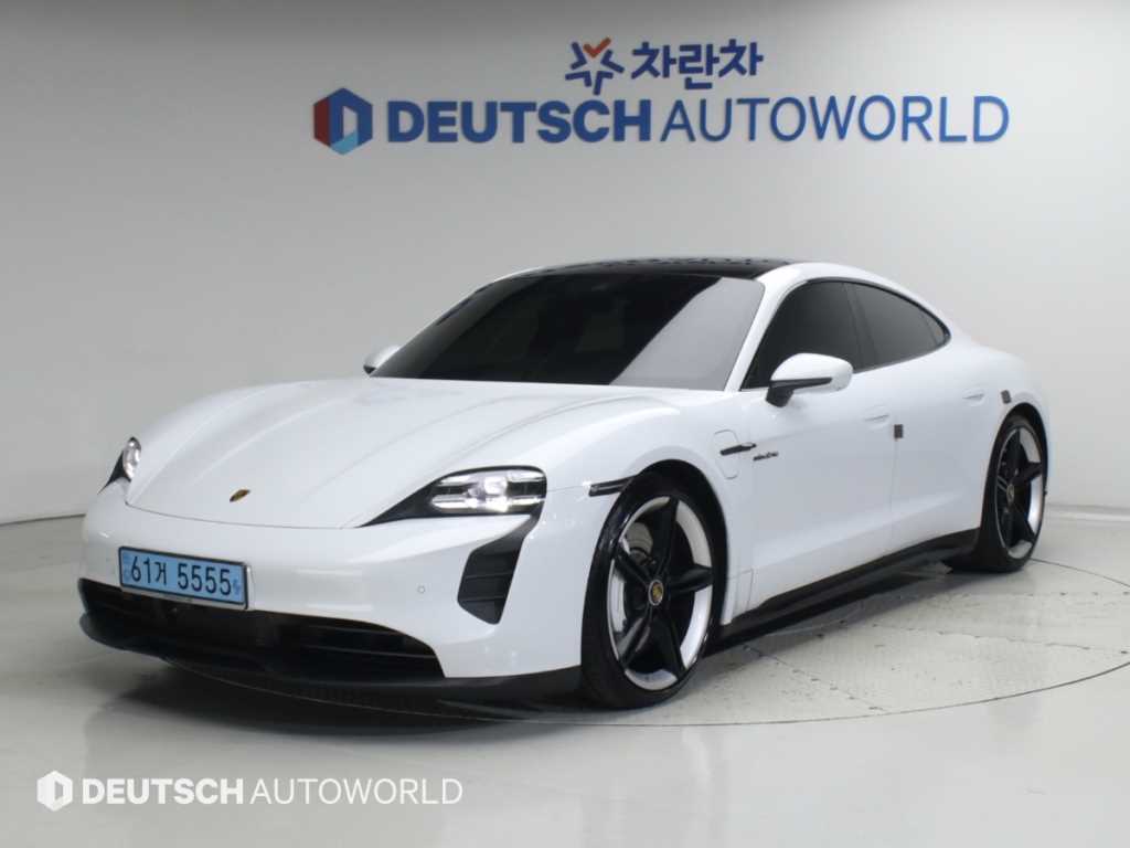 Porsche Taycan EV GTS
