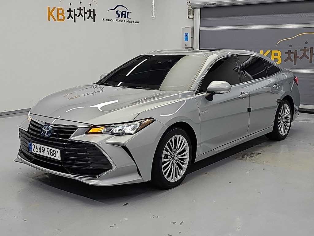 Toyota Avalon 2.5 Hybrid XLE
