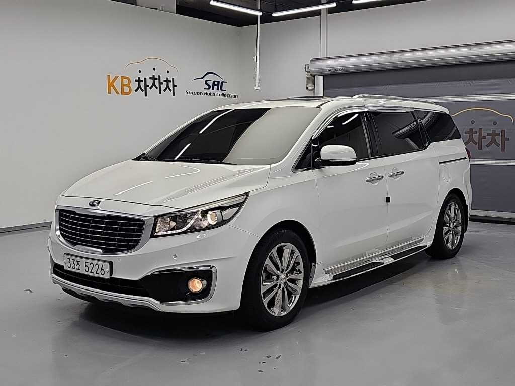 Kia Carnival 9 seats Noblesse