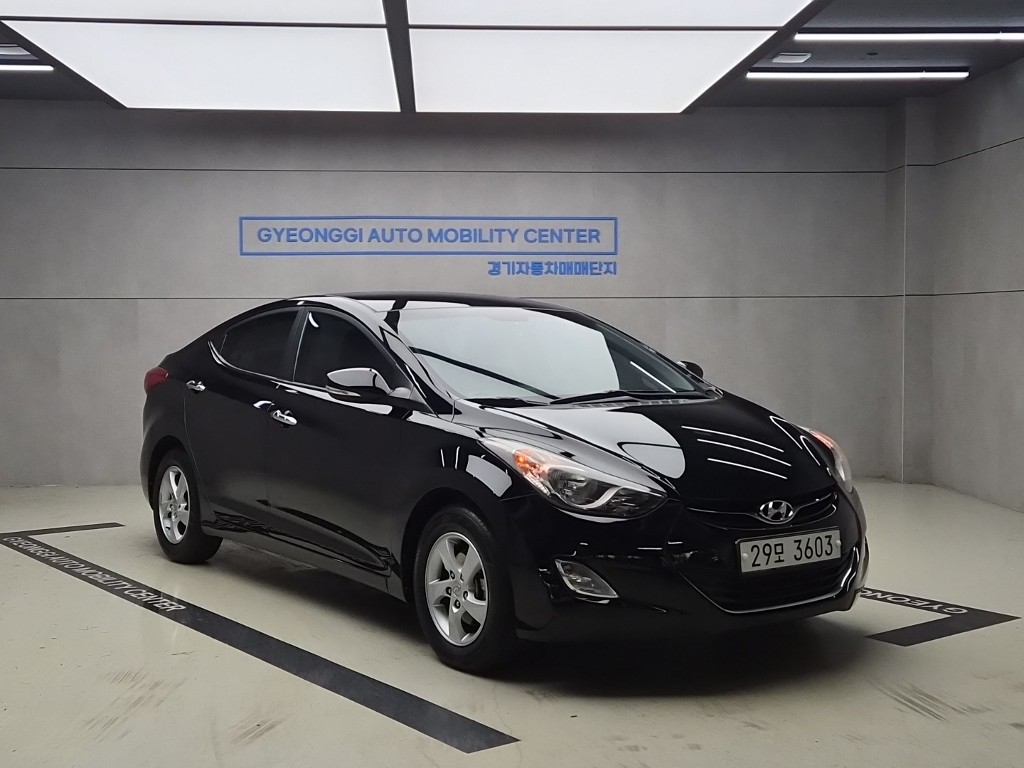 Hyundai Avante M16 GDi Smart