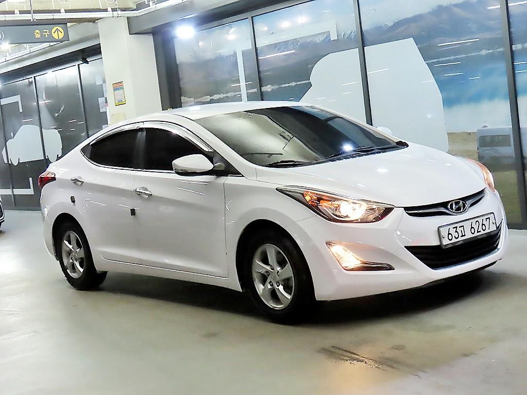 Hyundai Avante 1.6 GDi Smart