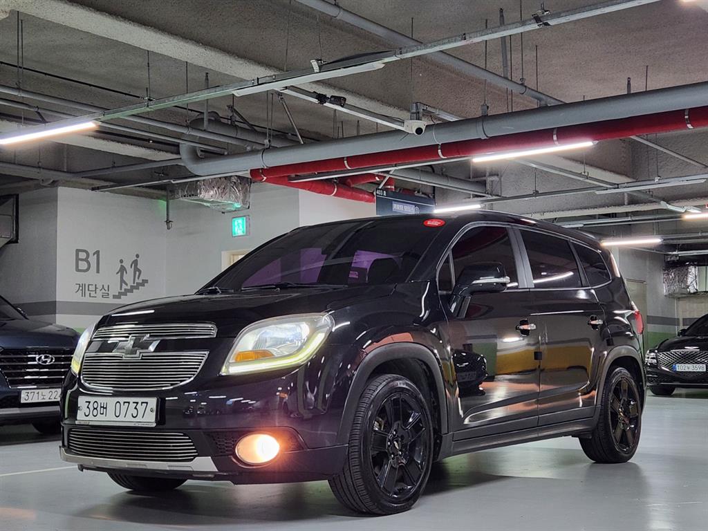 Chevrolet Orlando 1.6 Perfect Black