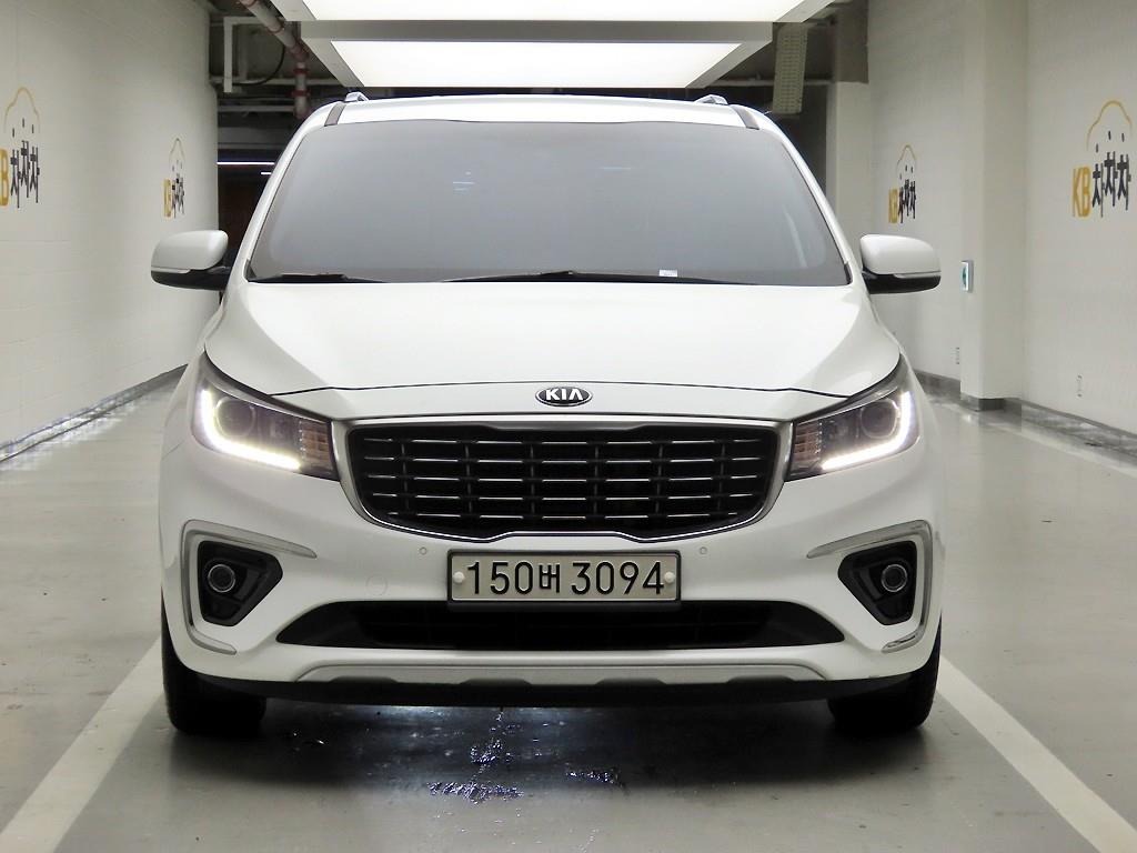 Kia Carnival 9 суудал Luxury
