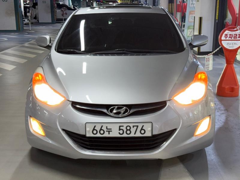Hyundai Avante M16 GDi Luxury