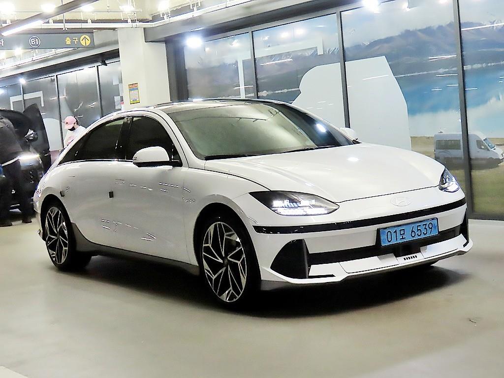 현대 Ioniq 6 Long Range AWD Exclusive Plus