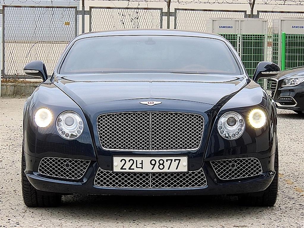 벤틀리 Continental 4.0 GT