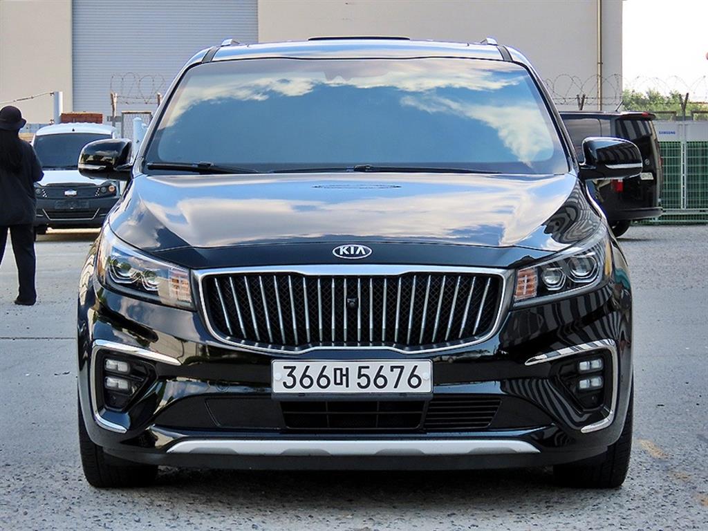 Kia Carnival 9 суудал Noblesse Special