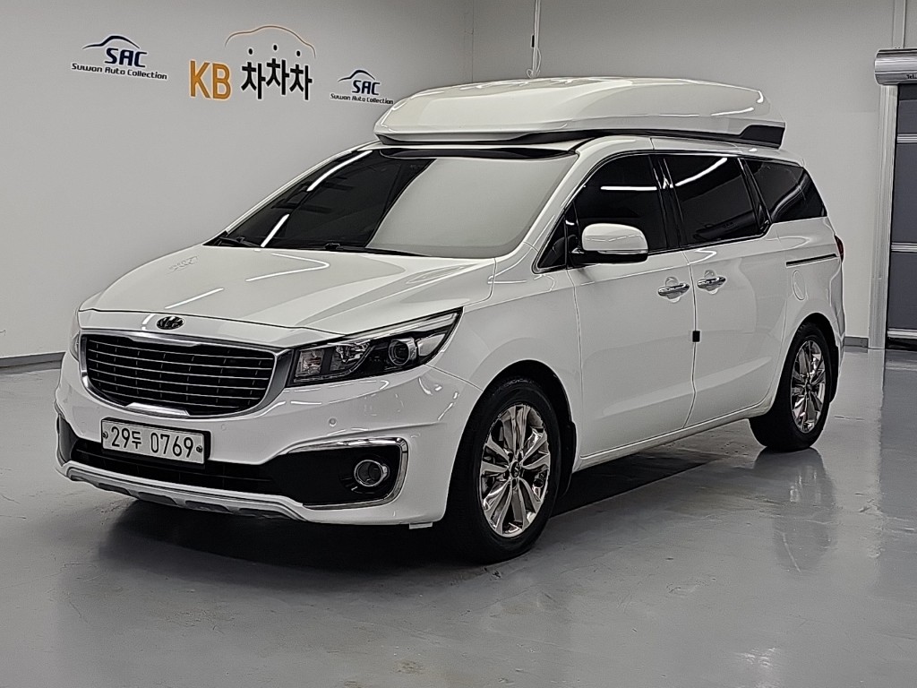 Kia Carnival Hairimujin 7 суудал VIP