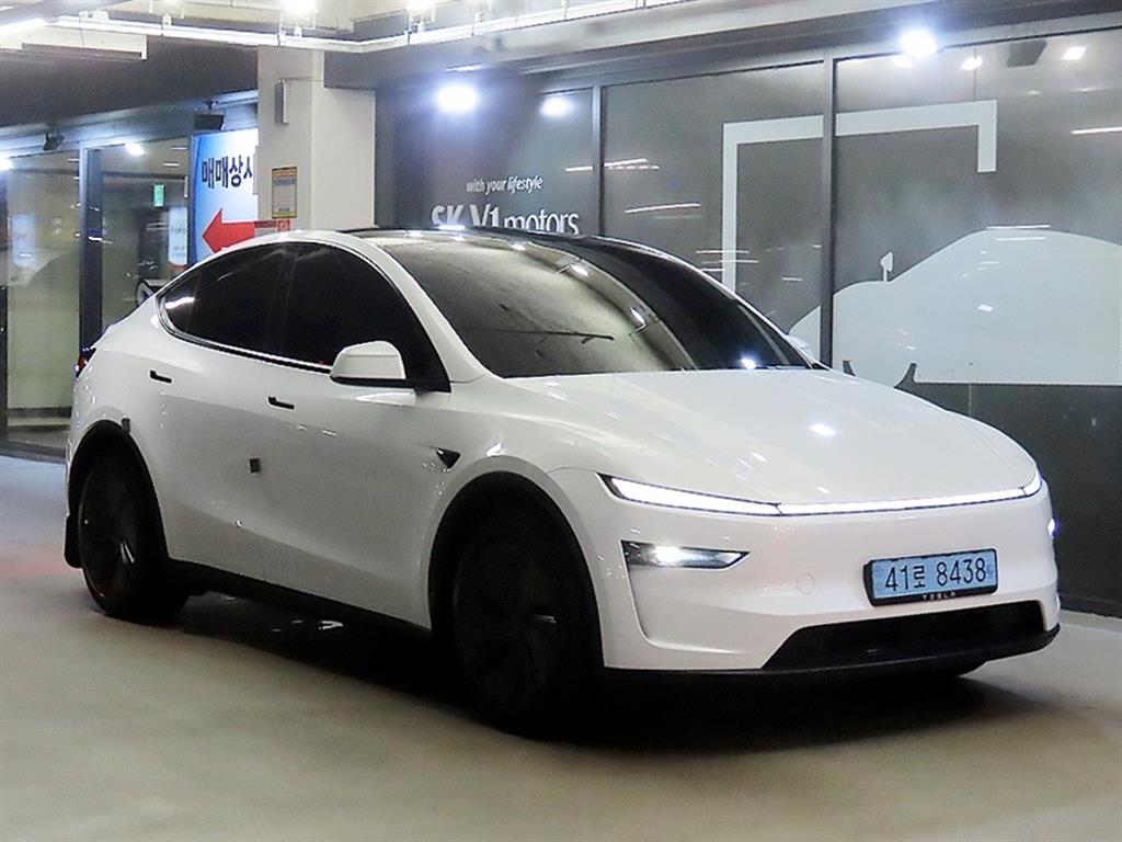 Tesla Model Y RWD