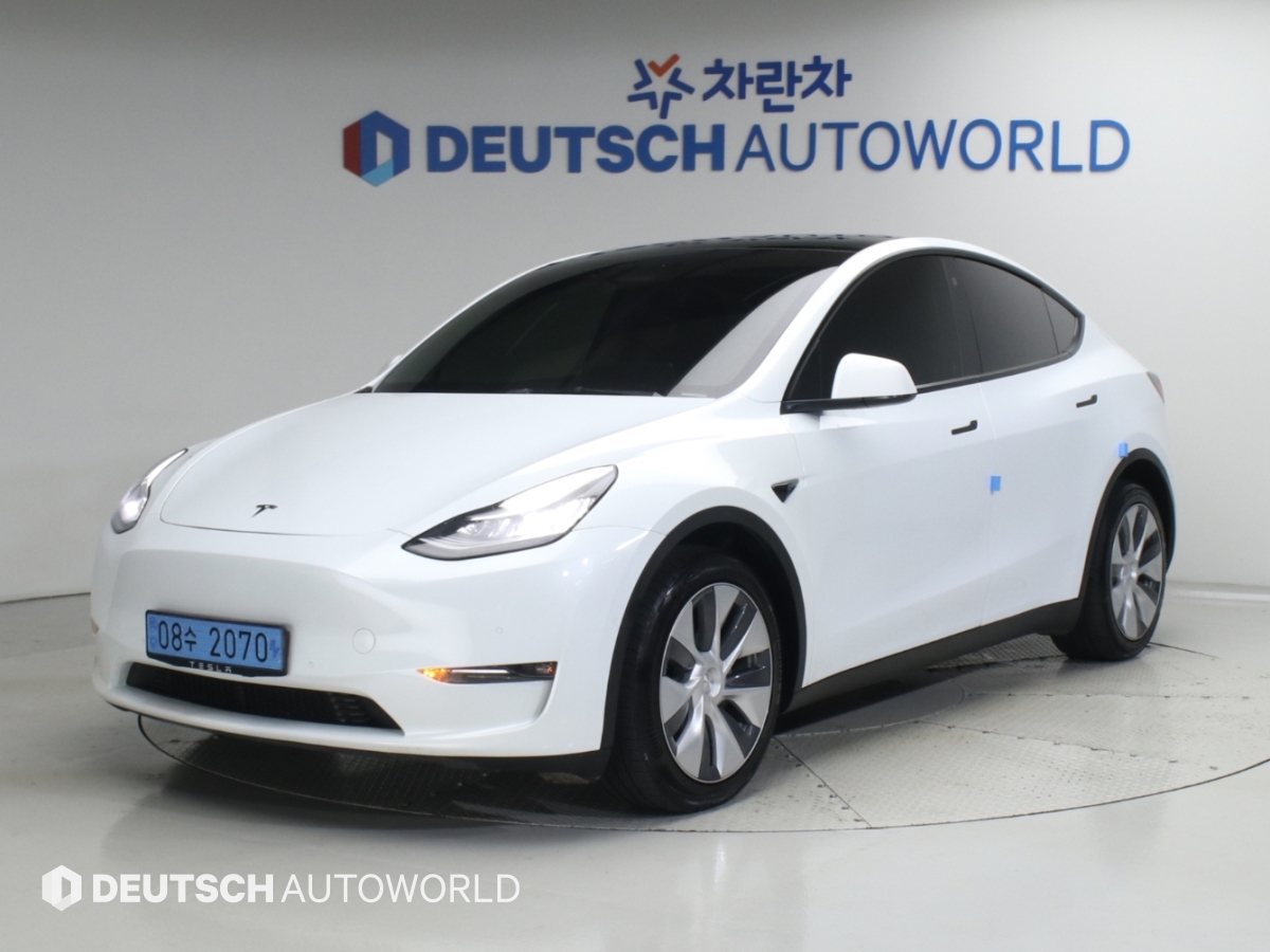 테슬라 Model Y AWD Rong Reinji