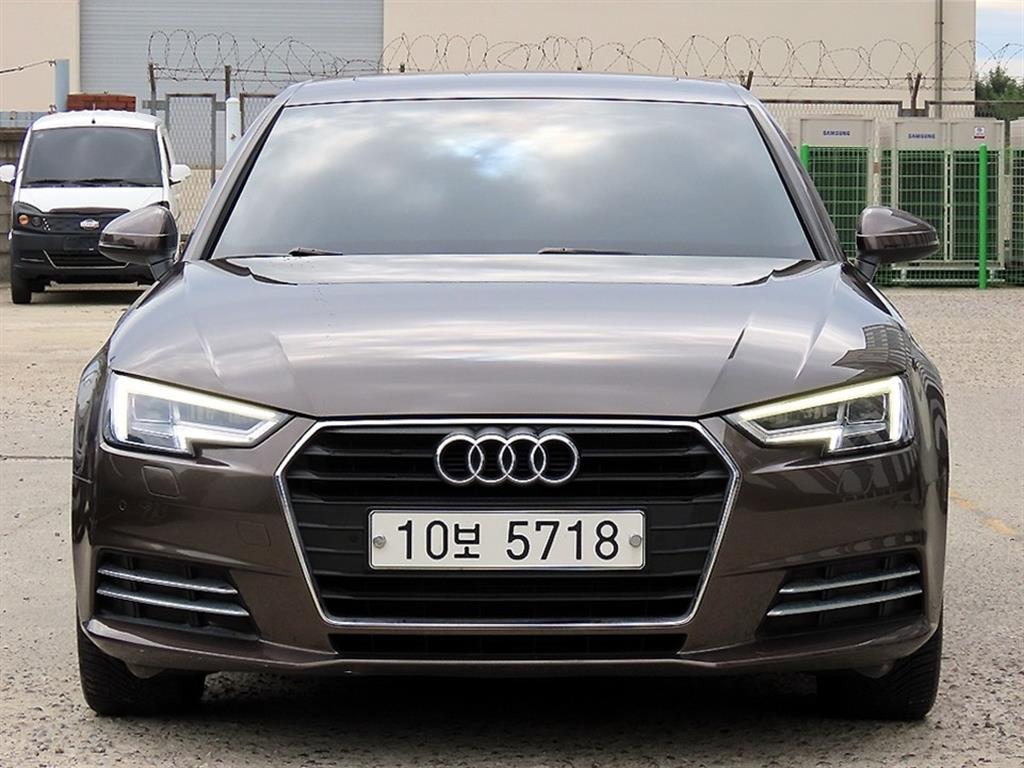 아우디 A4 30 TDI