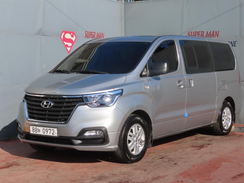 Hyundai Grand Starex 5 seats Van Modern