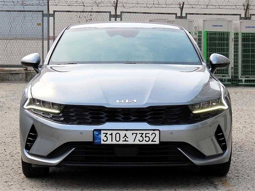 Kia K5 Hybrid 2.0 HEV Noblesse