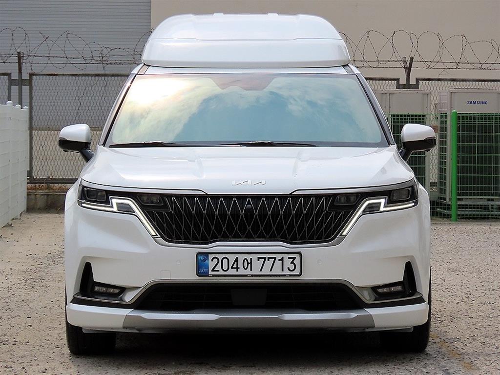 Kia Carnival Hairimujin 9 seats Signature