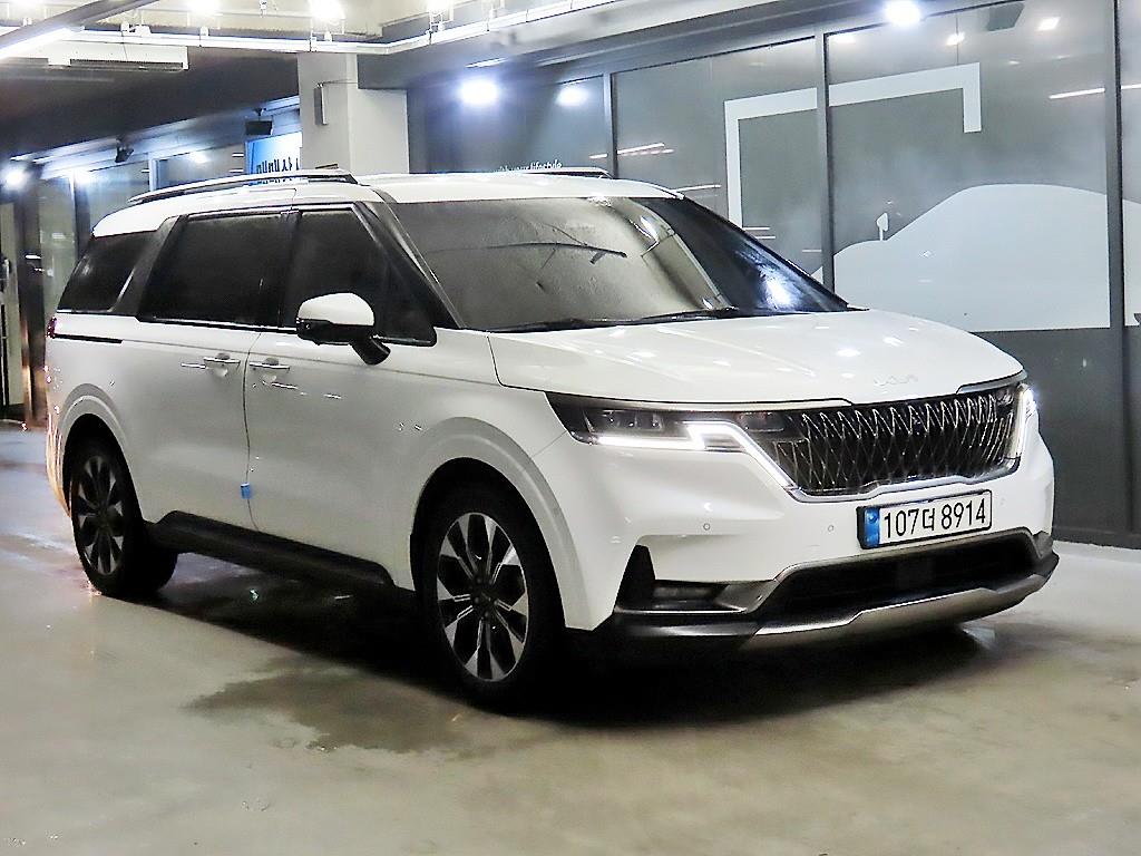 Kia Carnival 9 seats Noblesse