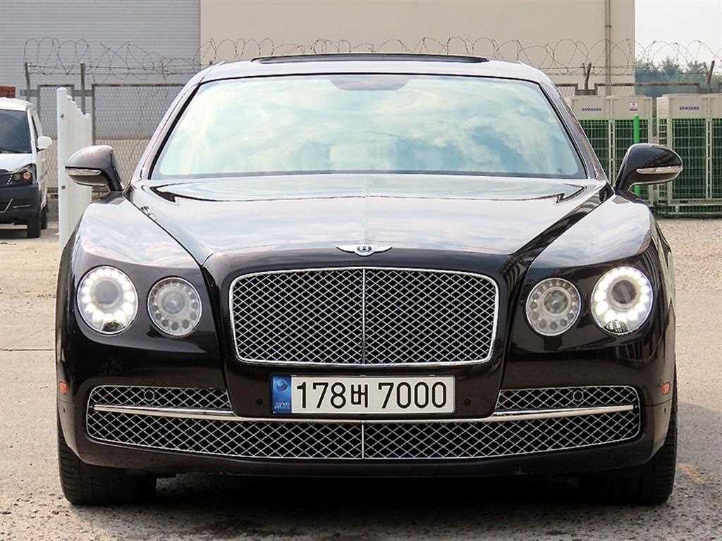Bentley Flying Spur 6.0 W12