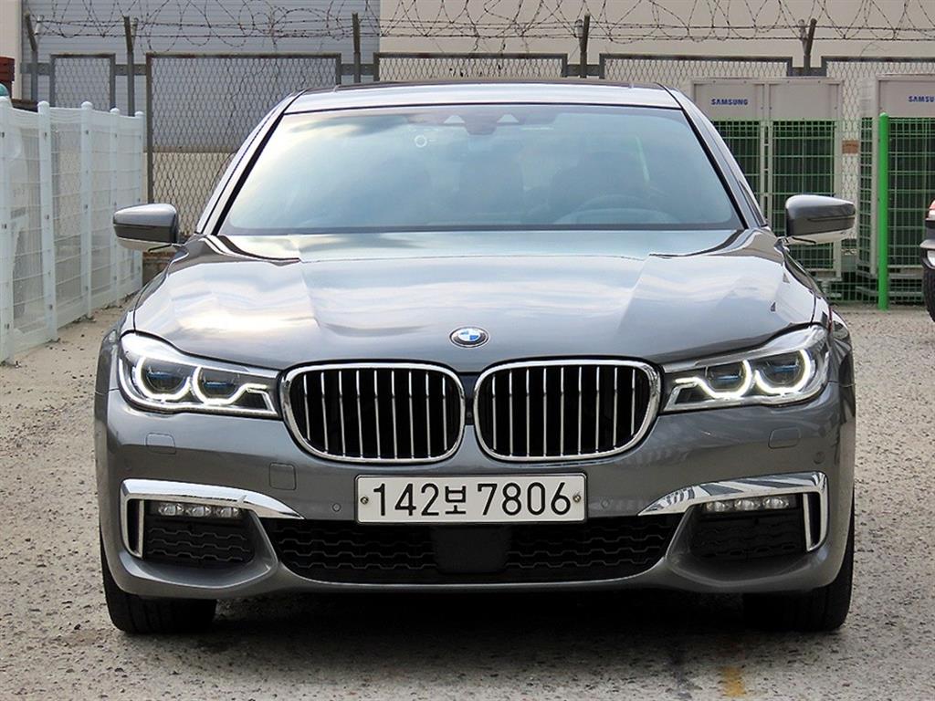 BMW 7 Series 740Li xDrive Sport