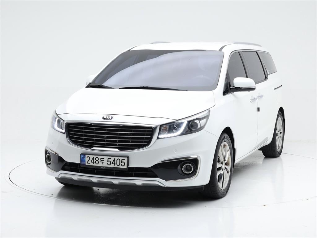 Kia Carnival 9 seats Noblesse