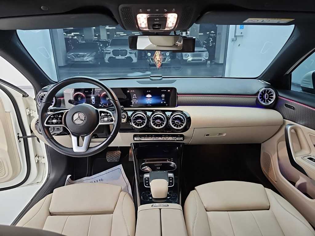 Mercedes-Benz A-Class A220