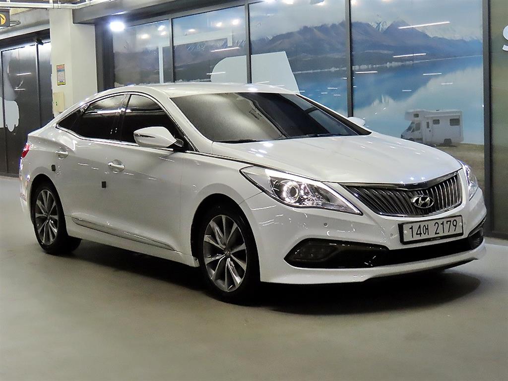 Hyundai Grandeur HG 240 Modern