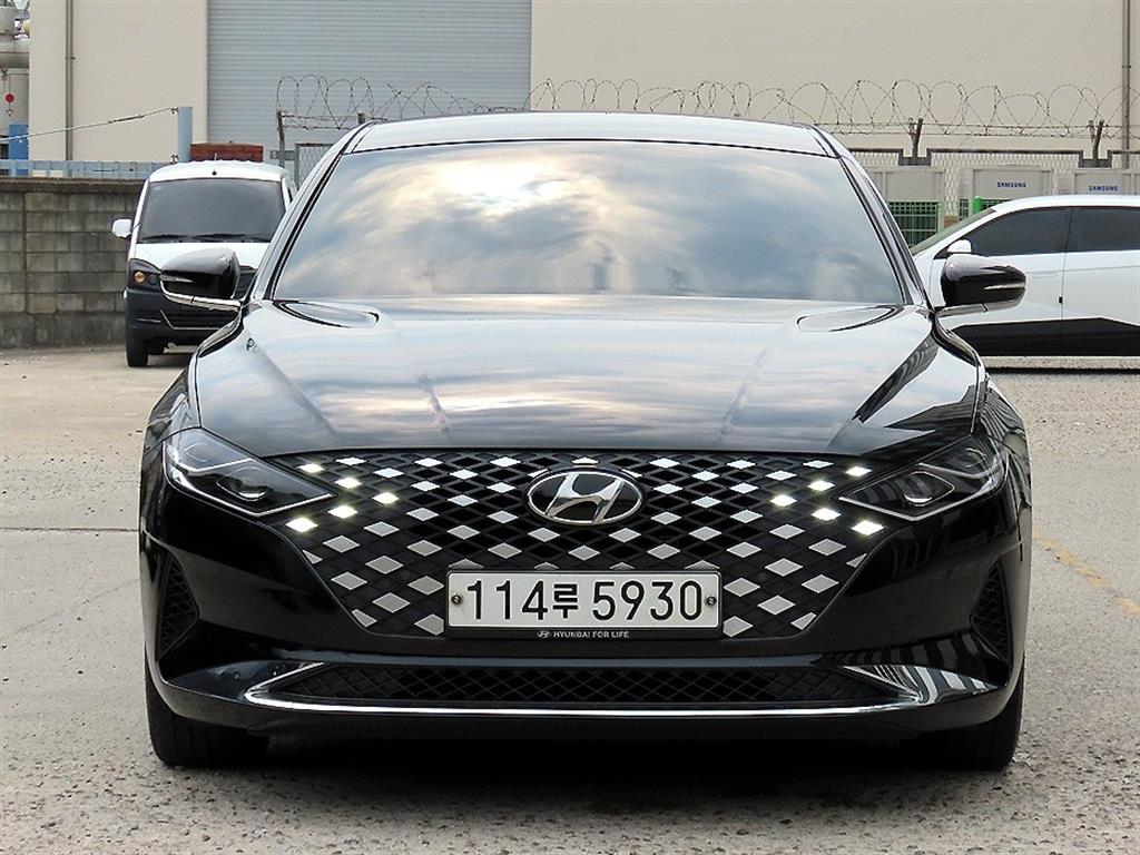 Hyundai Grandeur 2.5 Premium Choiseu