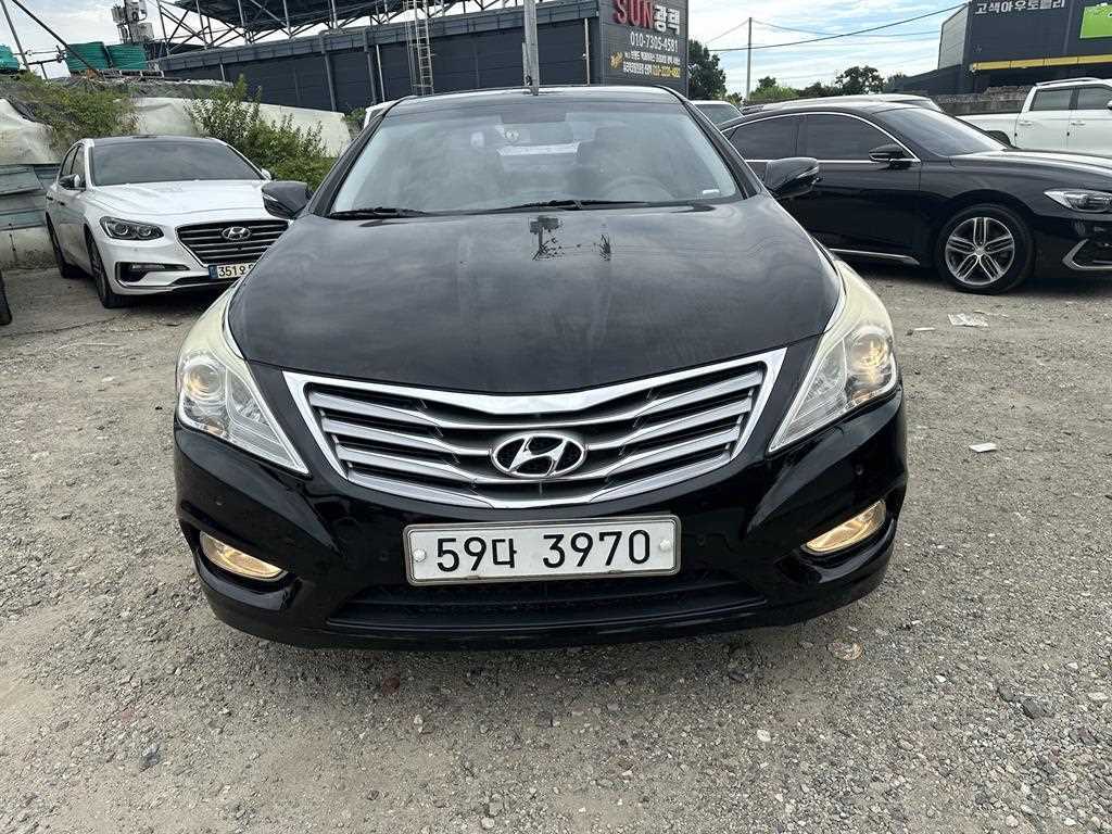 Hyundai Grandeur HG 300 Prime