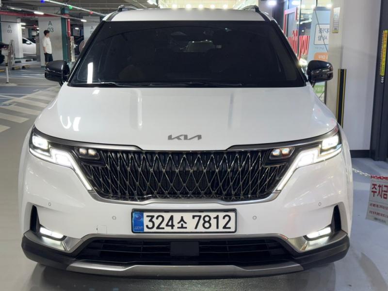 Kia Carnival 9 seats Noblesse