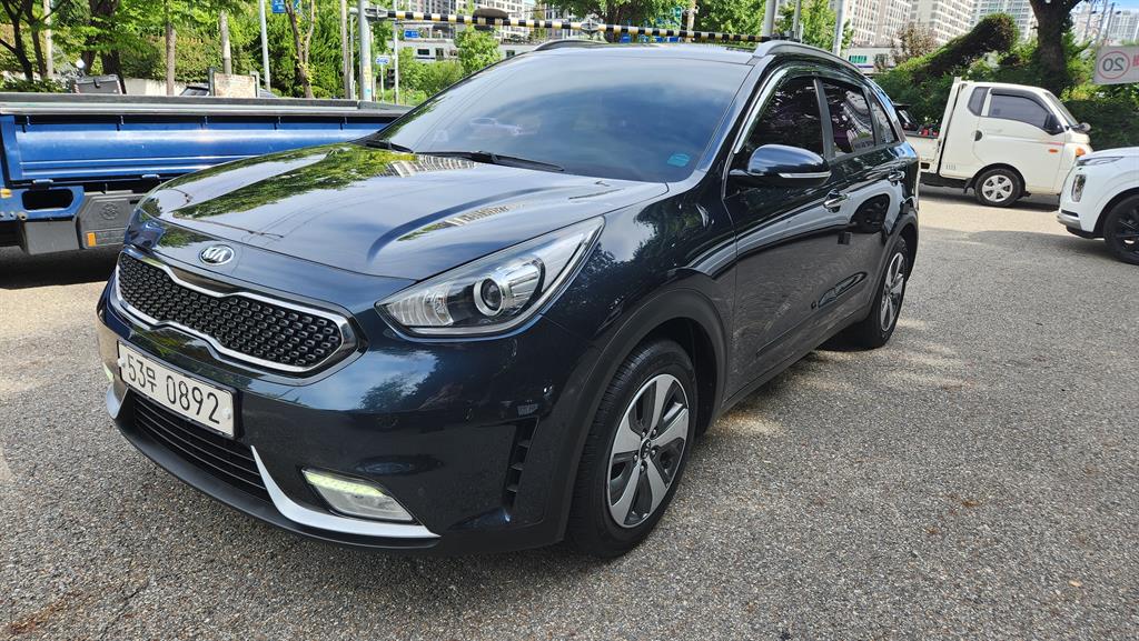 Kia Niro 1.6 Hybrid Noblesse