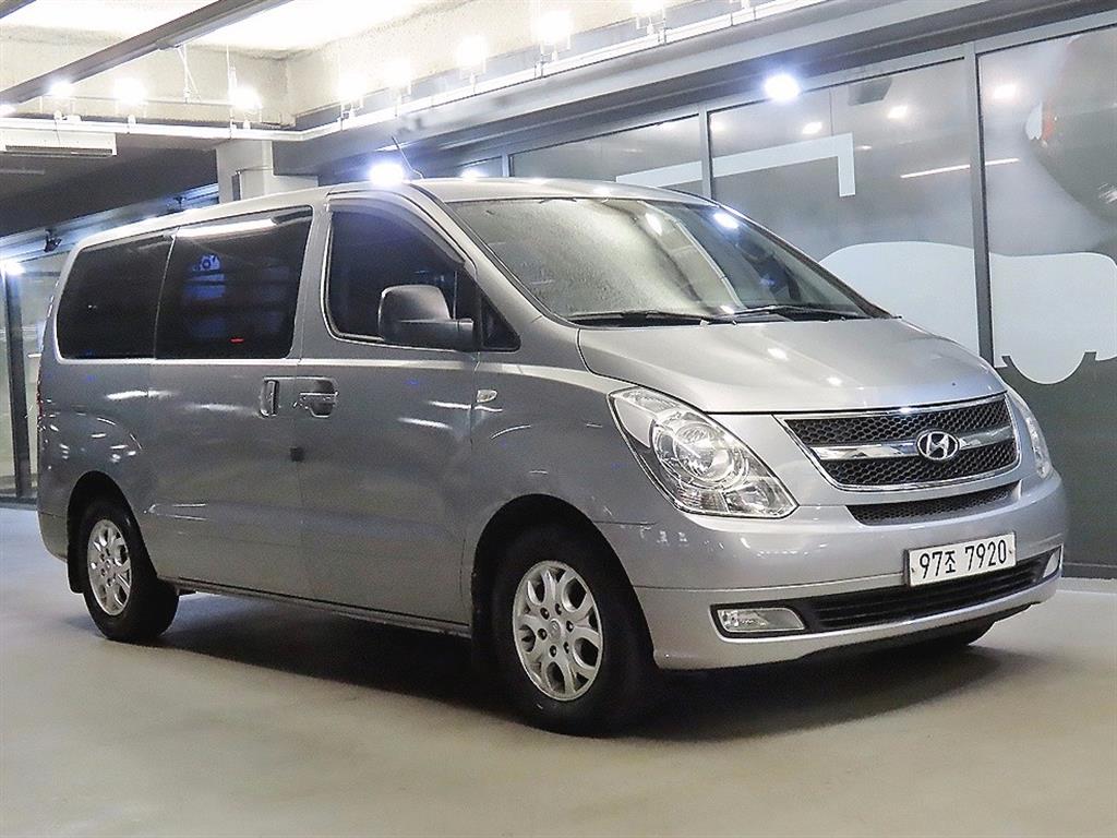 현대 Grand Starex 3 인승 Van CVX Luxury