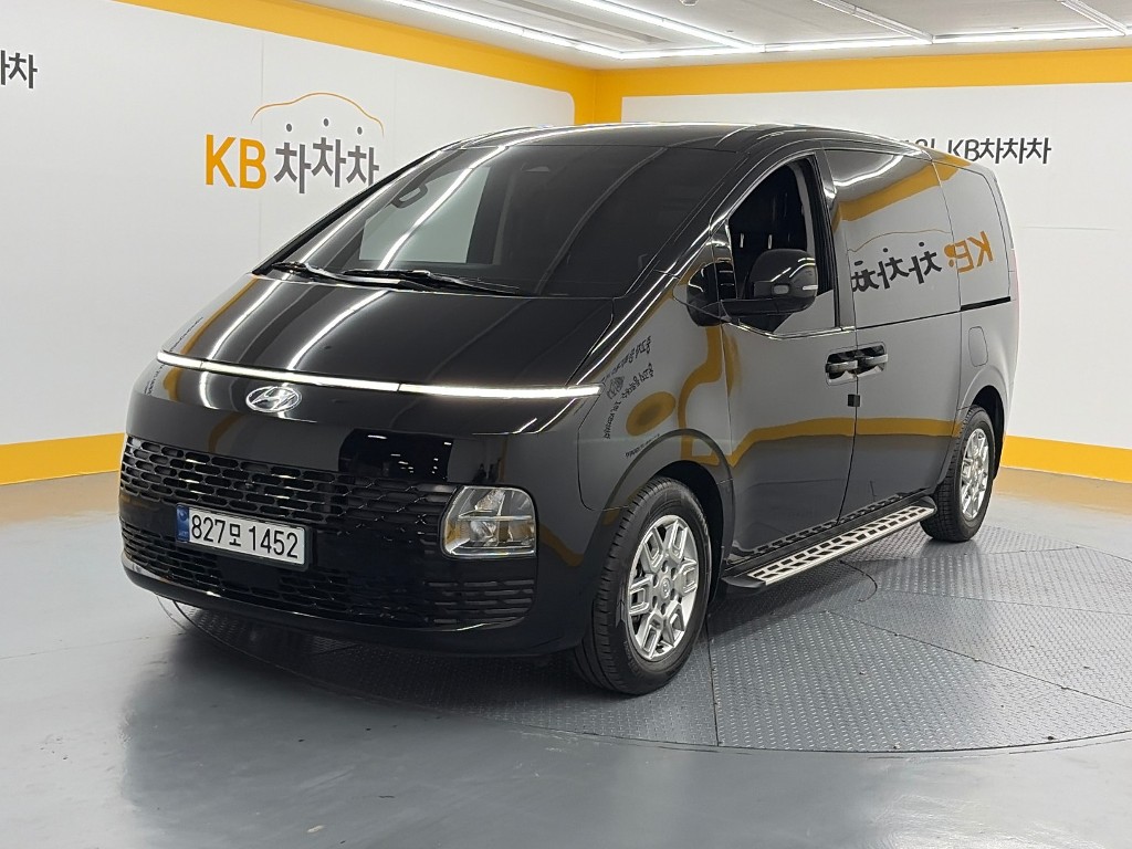 Hyundai Staria 2.2 Карго 3 суудал Modern