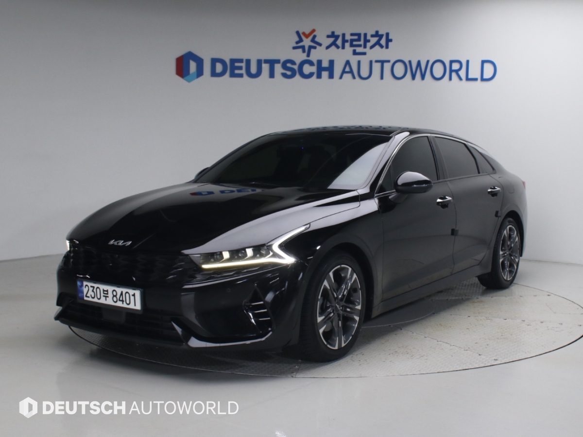 Kia K5 Hybrid 2.0 HEV Signature