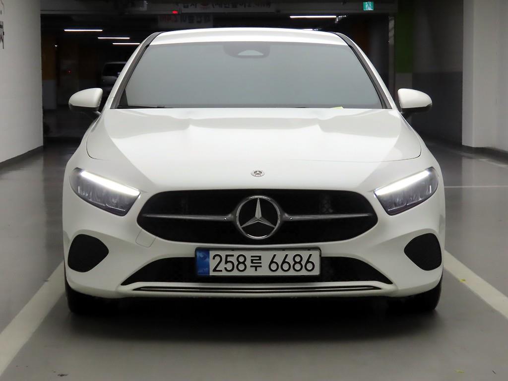 Mercedes-Benz A-Class A220
