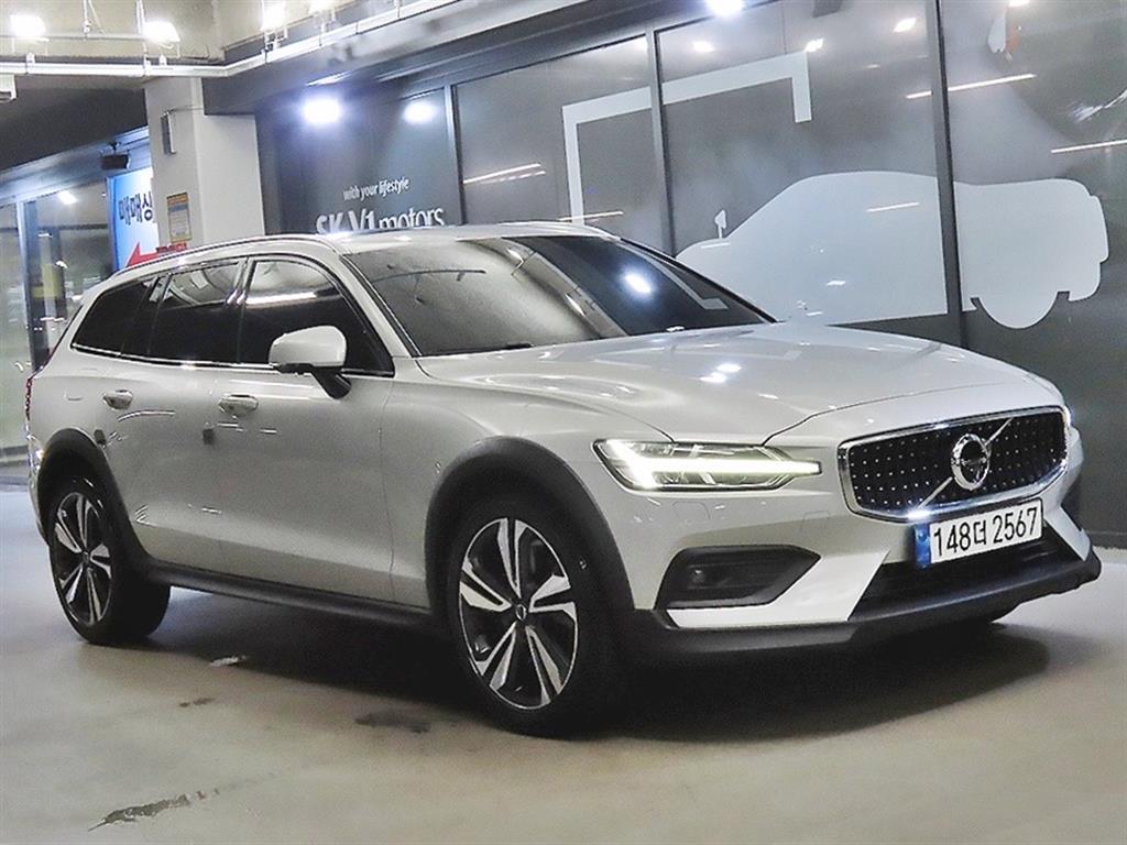 Volvo V60 Keuroseukeonteuri 2.0 B5 AWD Pro