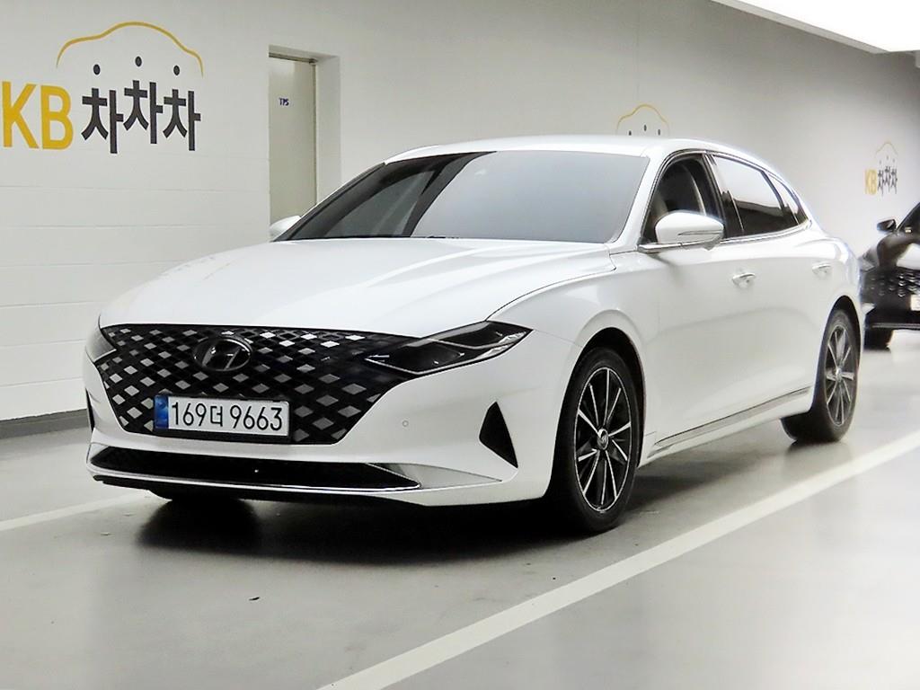 Hyundai Grandeur 2.5 Le Blanc