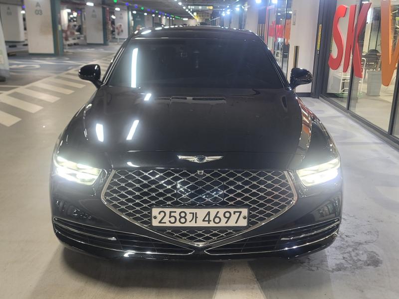 Genesis G90 3.8 AWD Luxury