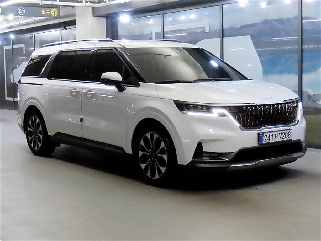 Kia Carnival 9 seats Noblesse