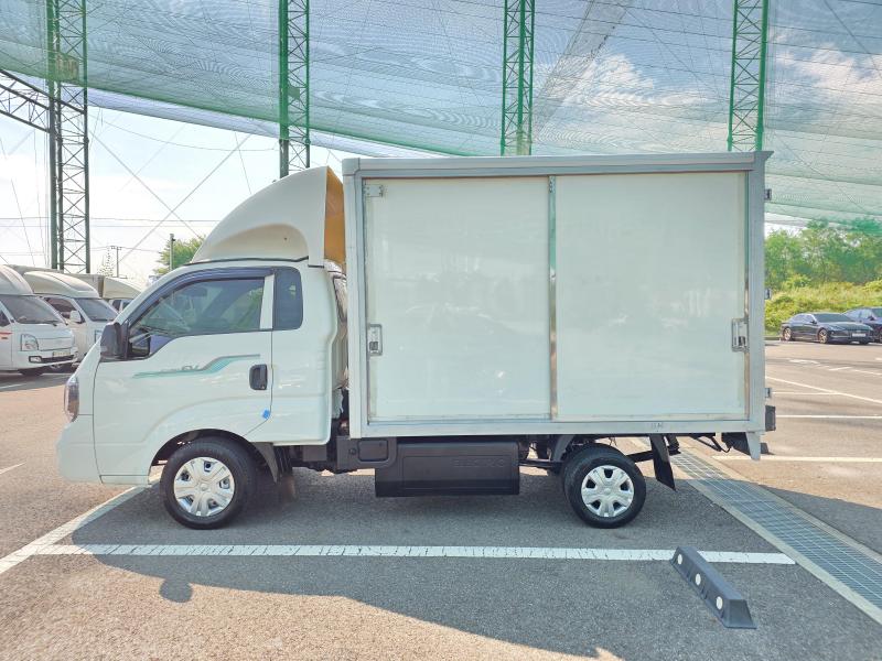 Kia Bongo EV Битүү Plus
